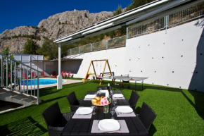 Отель Holiday House Tomasovic  Омиш